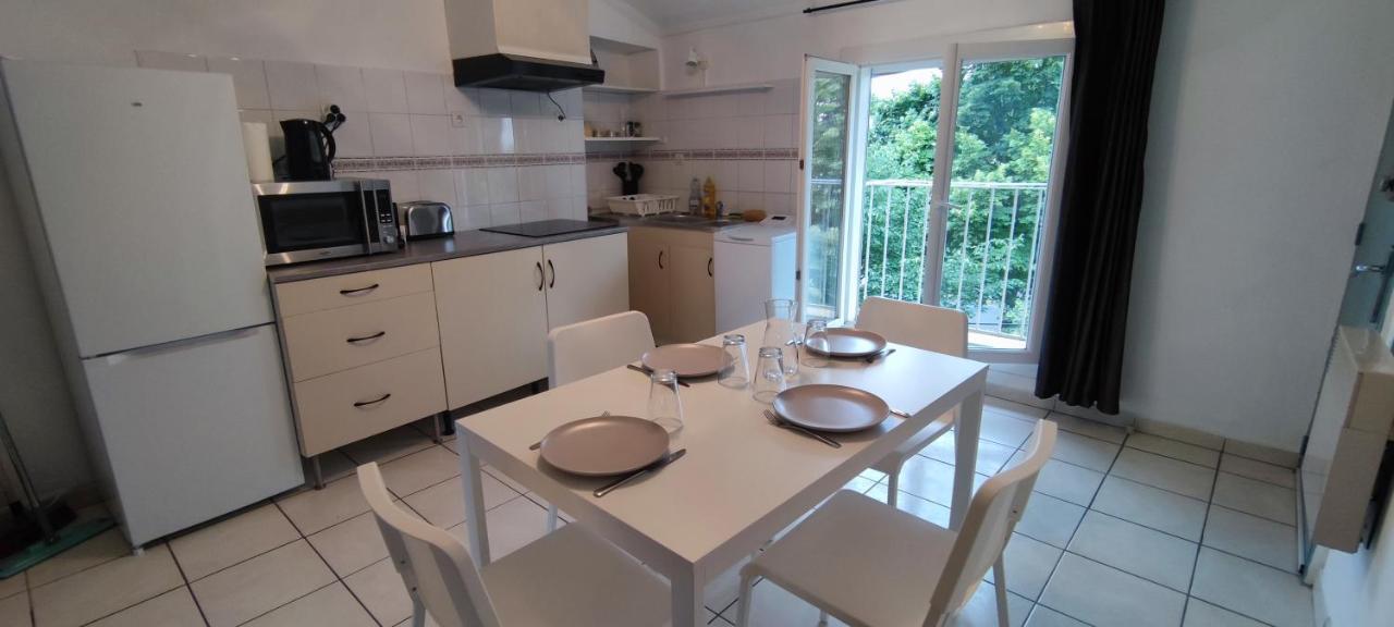 Appartement 45 M² Proche Du Centre Ville Lunel  Exteriér fotografie